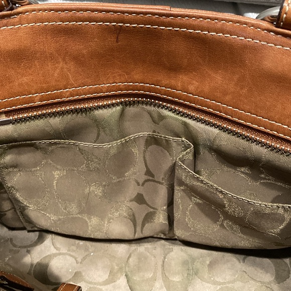 Leather Coach bag - Picture 6 of 8